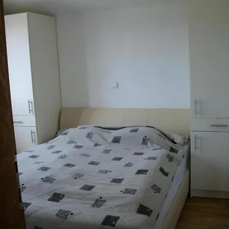 Charmante, Sonnige Apartment Vir