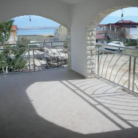 Apartment Charmante, Sonnige Vir